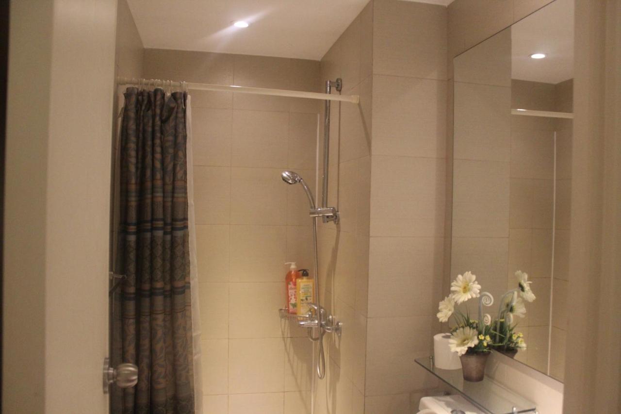 Azure Urban Resort A4 Near Airport Mall With Wavepool Paranaque City ภายนอก รูปภาพ