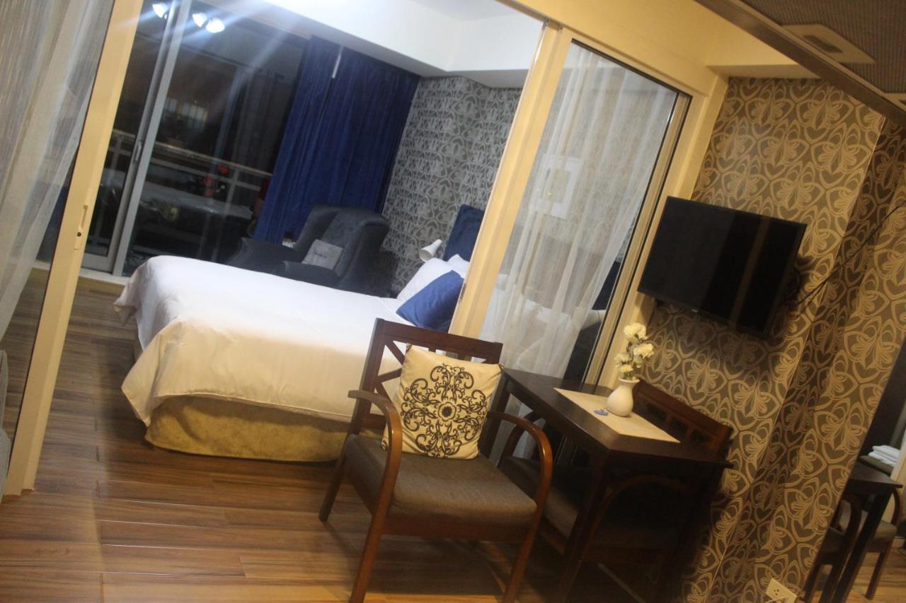 Azure Urban Resort A4 Near Airport Mall With Wavepool Paranaque City ภายนอก รูปภาพ
