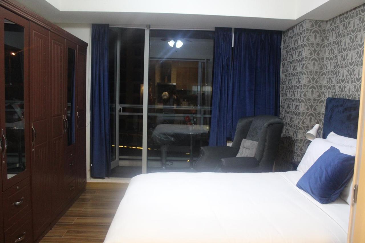 Azure Urban Resort A4 Near Airport Mall With Wavepool Paranaque City ภายนอก รูปภาพ