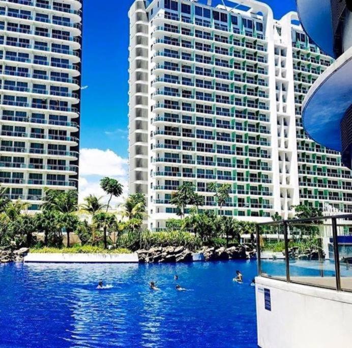 Azure Urban Resort A4 Near Airport Mall With Wavepool Paranaque City ภายนอก รูปภาพ
