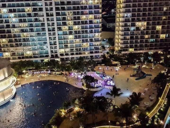 Azure Urban Resort A4 Near Airport Mall With Wavepool Paranaque City ภายนอก รูปภาพ